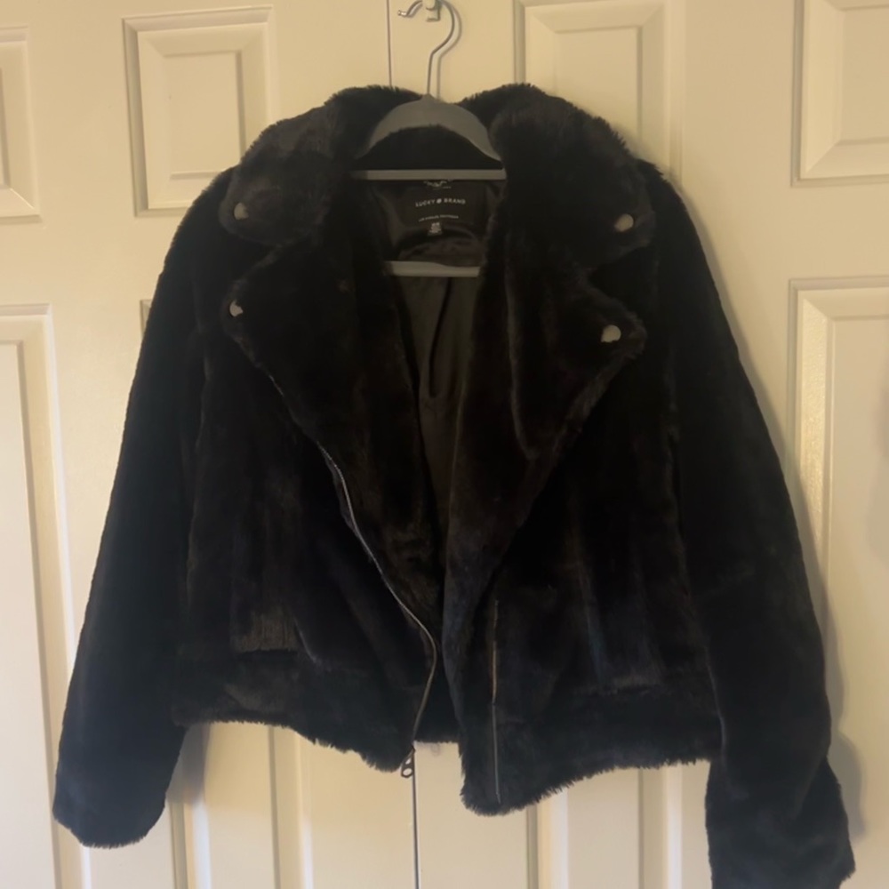 Lucky Brand faux fur black moto jacket. Size M - Picture 3 of 7